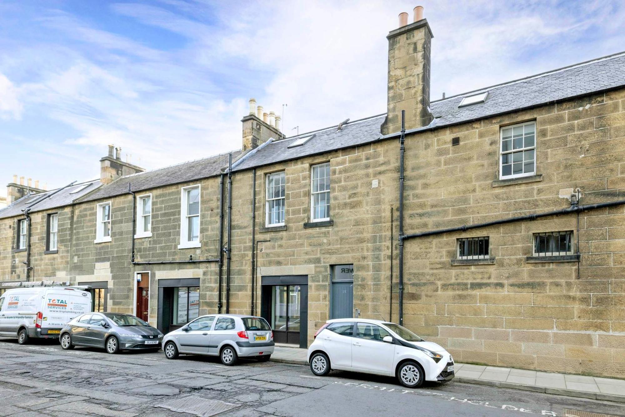 Joivy Superb Flats In The Heart Of Edinburgh — Photos 1